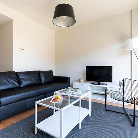 Ab Park Gueell-Gaudi Apartment Barcelona Bagian luar foto
