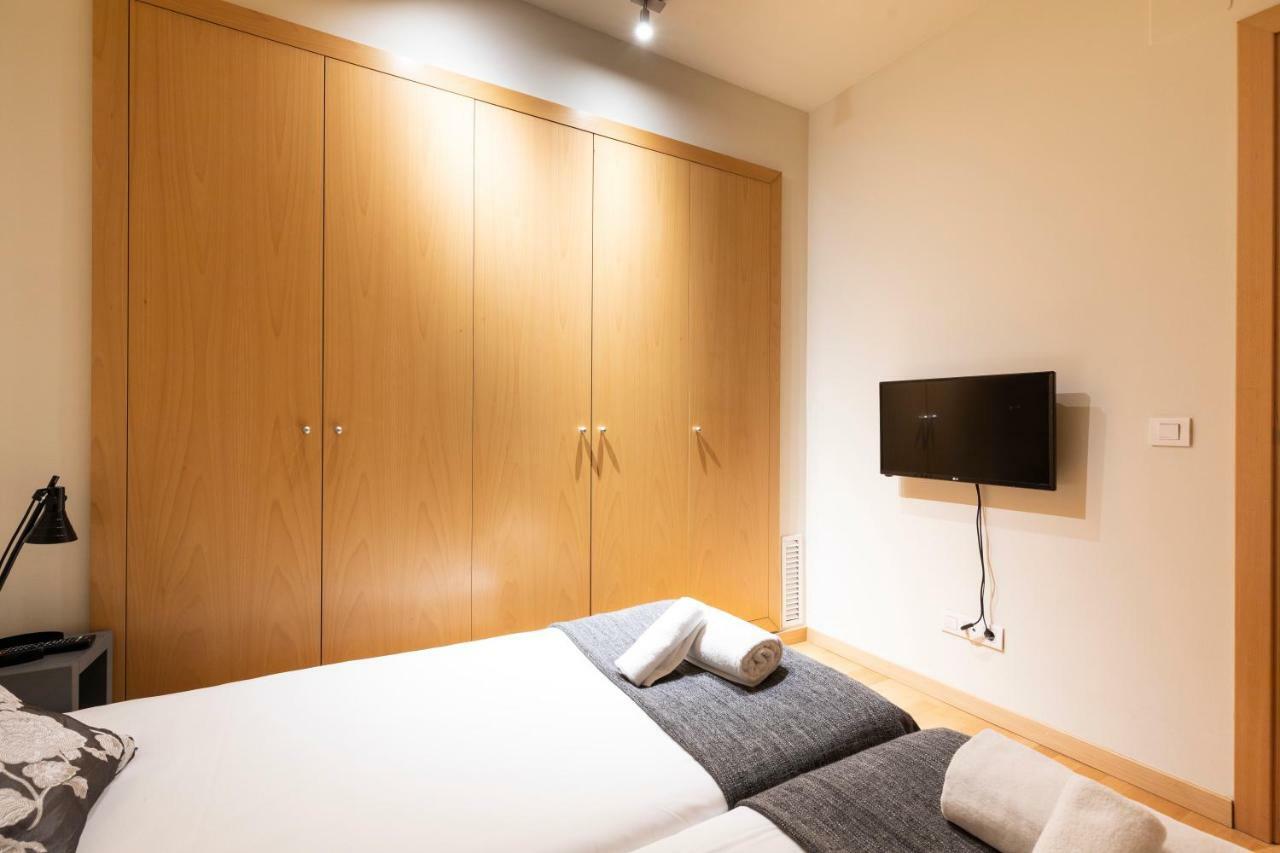 Ab Park Gueell-Gaudi Apartment Barcelona Bagian luar foto
