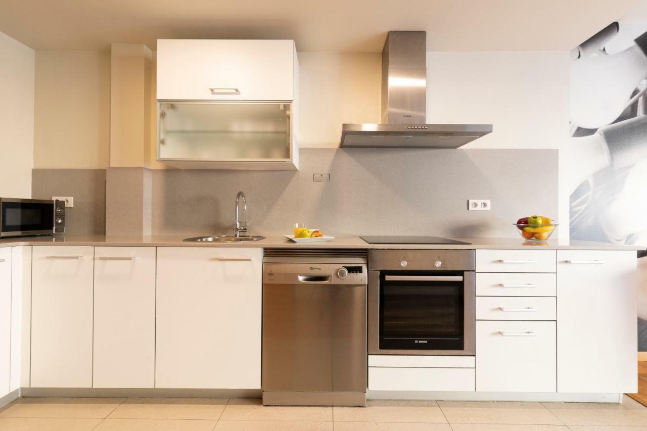 Ab Park Gueell-Gaudi Apartment Barcelona Bagian luar foto