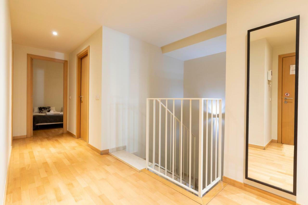 Ab Park Gueell-Gaudi Apartment Barcelona Bagian luar foto